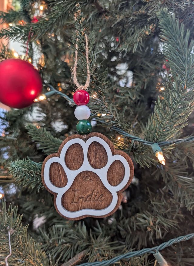 Paw print ornament for a pet