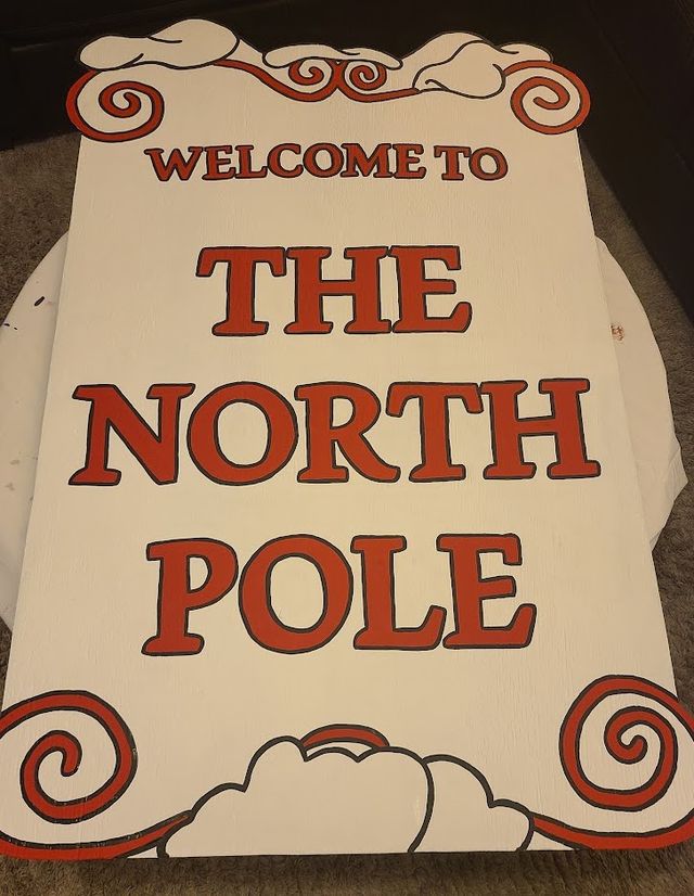 Welcome to the North Pole sign